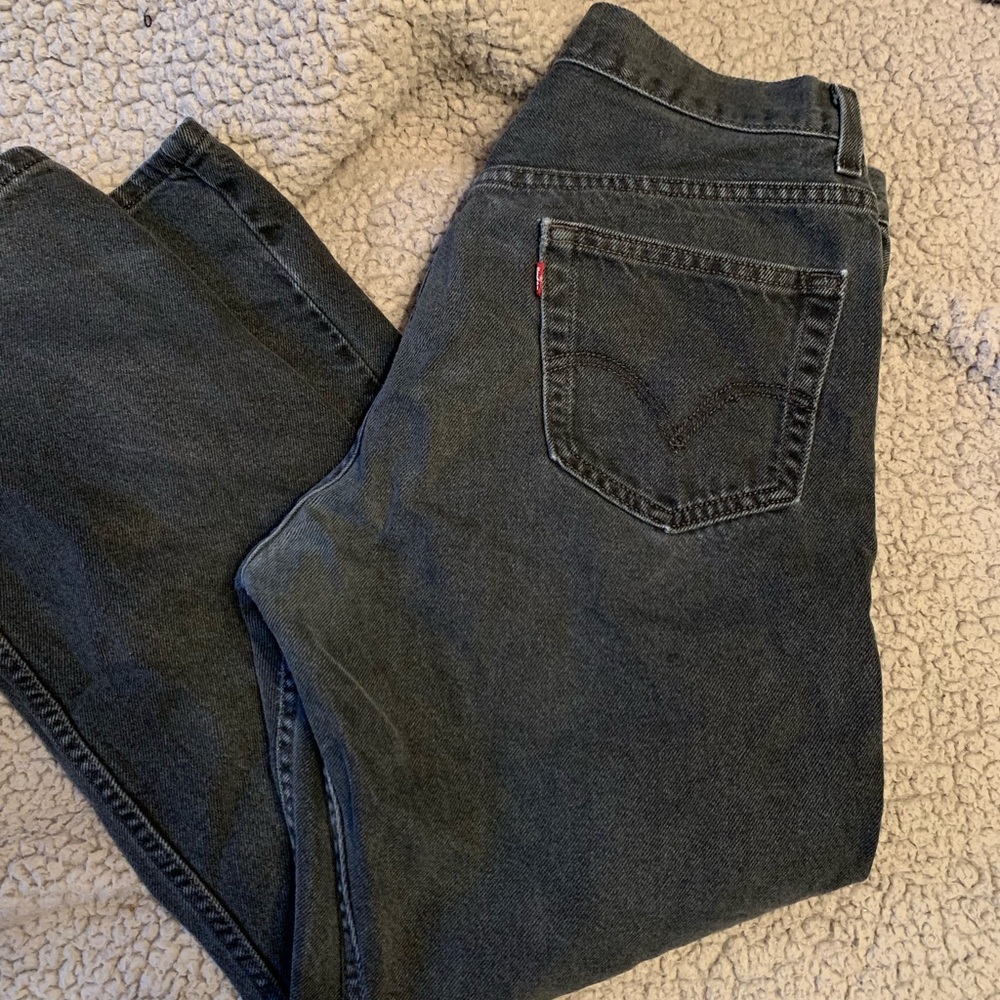 Black levi jeans